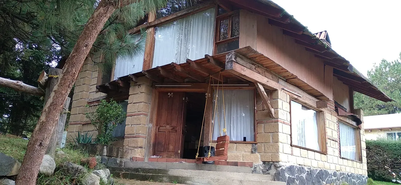 Fachada de El Columpio